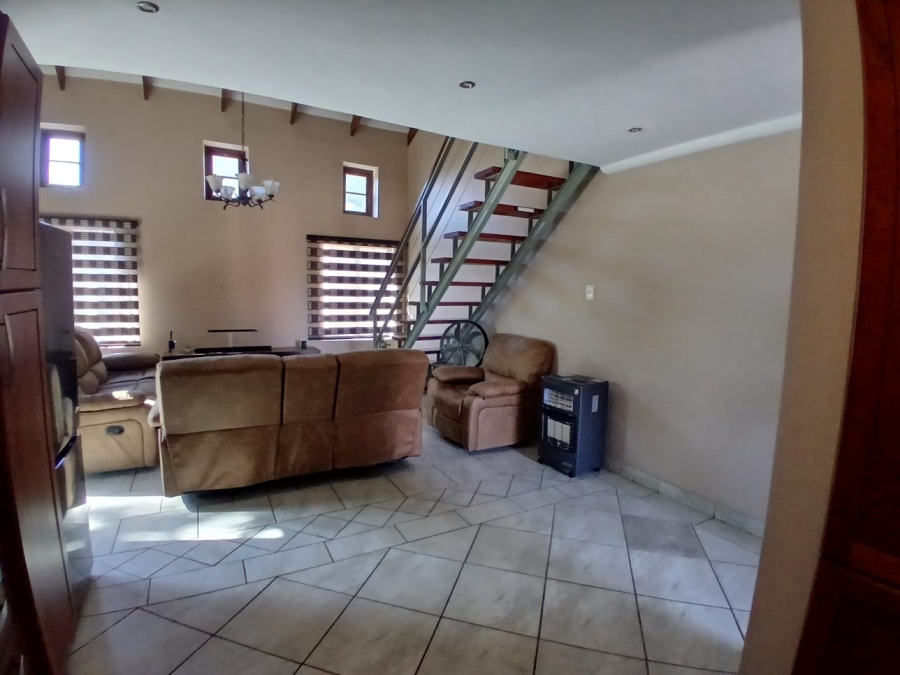 3 Bedroom Property for Sale in Waterval East North West